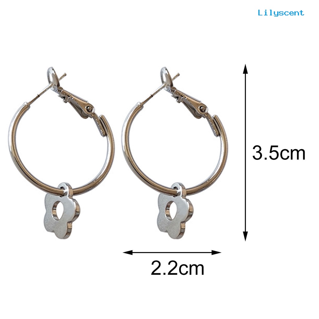 1 Pasang Anting Hoop Bentuk Bunga Bahan Metal Alloy Untuk Liburan