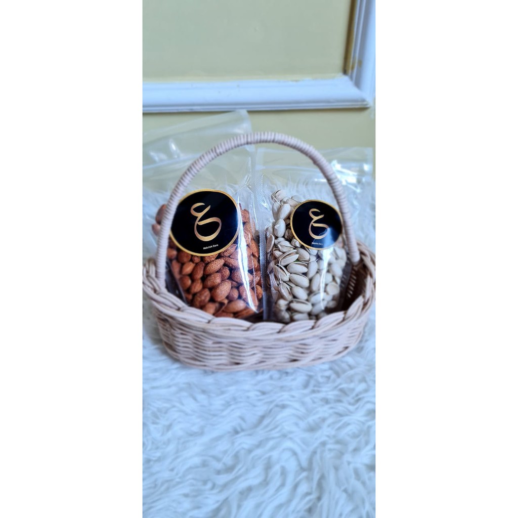 Kacang Almond Kacang Pistaschio Cemilan Kekinian Cemilan Sehat