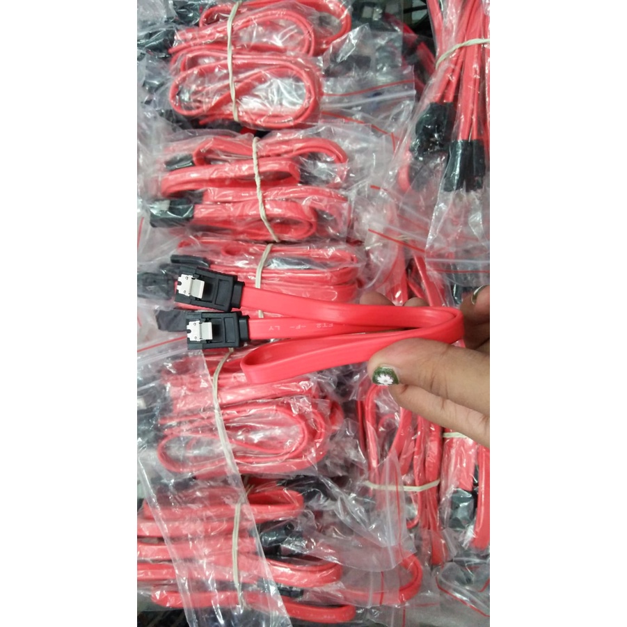 Kabel Hardisk Sata Merah buat hardisk /dvd