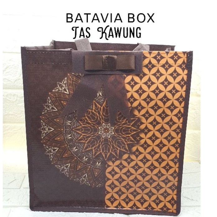 

Tas hajatan Goodie bag Uk 24x24x26 motif batik Kawung