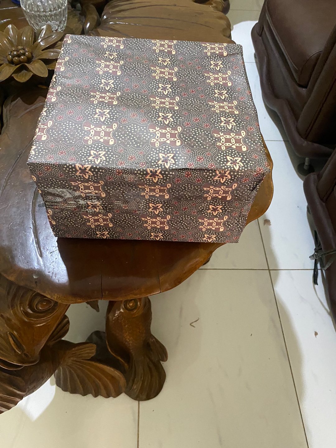 Wakul Tempat Nasi 1.8 Liter Keramik Gold