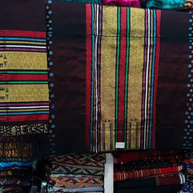 SONGKET TENUN TARUTUNG