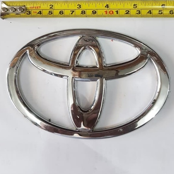 logo depan toyota calya