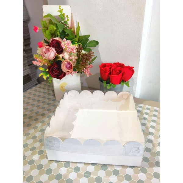 Jual BOX MIKA PUTIH DUS BOLU KOTAK BROWNIES KARDUS 22x22x8 (ISI