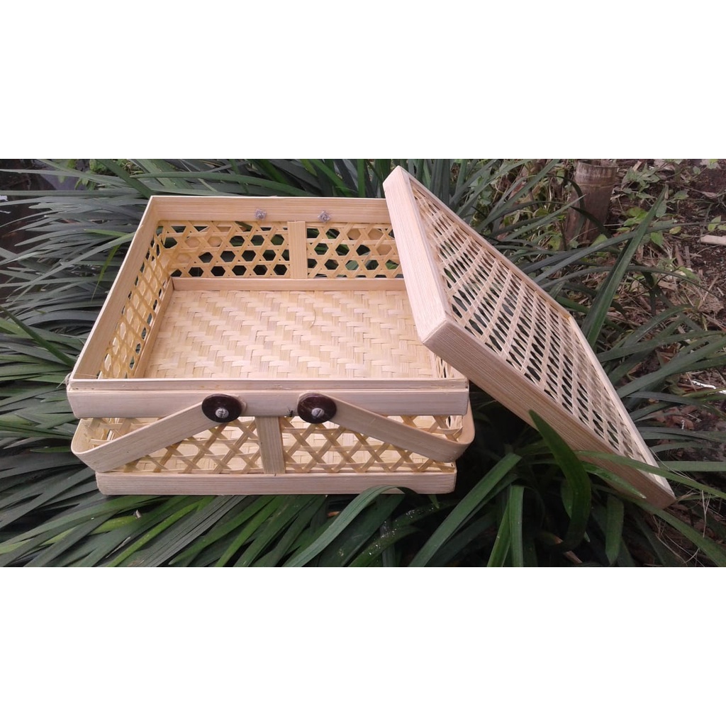 

Hampers Bambu Motopuru / Hampers Sudut Siku / Hampers Anyaman Motopuru 25x25x12