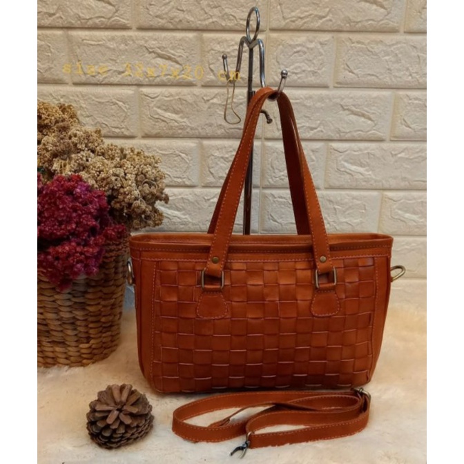 Tas Kulit Sapi Asli - Tas Anyam Kulit Premium Kerajinan Jogja - Tas Tenteng Wanita - Tas Wanita Leat