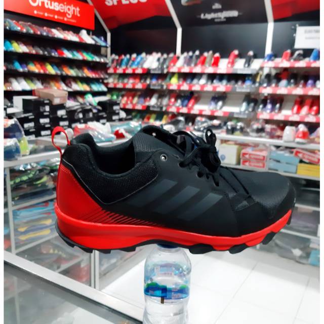 SEPATU SNEAKER ADIDAS TERREX TRACEROCKER ORIGINAL