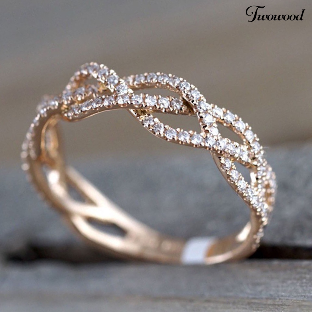 Twowood Women Ring Twisted Shape Rhinestones Jewelry Fashion Appearance Electroplated Finger Ring for Wedding