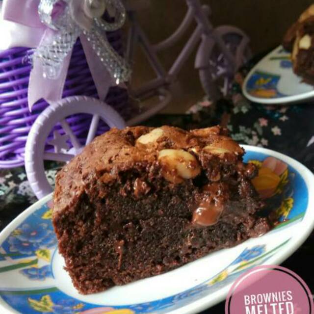 

Brownies Melted original dengan Topping