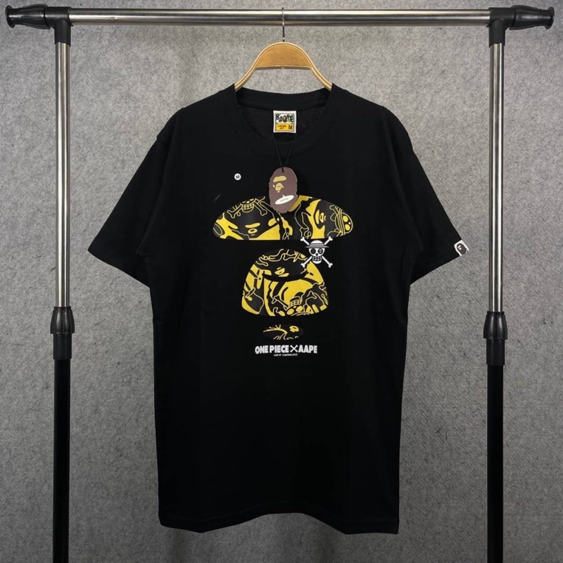 BAJU BAPE | KAOS BAPE A BATHING APE X ONE PIECE FULLTAG~ BISA COD BAYAR DI TEMPAT