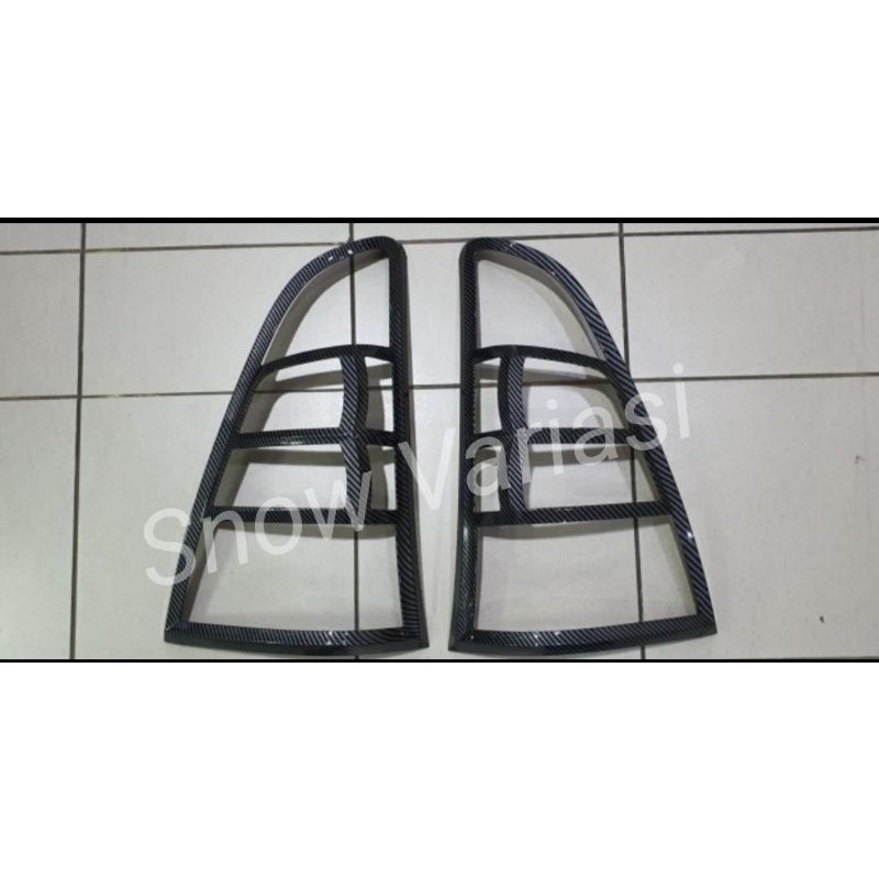 Garnish Lampu Belakang Grand Innova 2012 2014 2015 Full Carbon