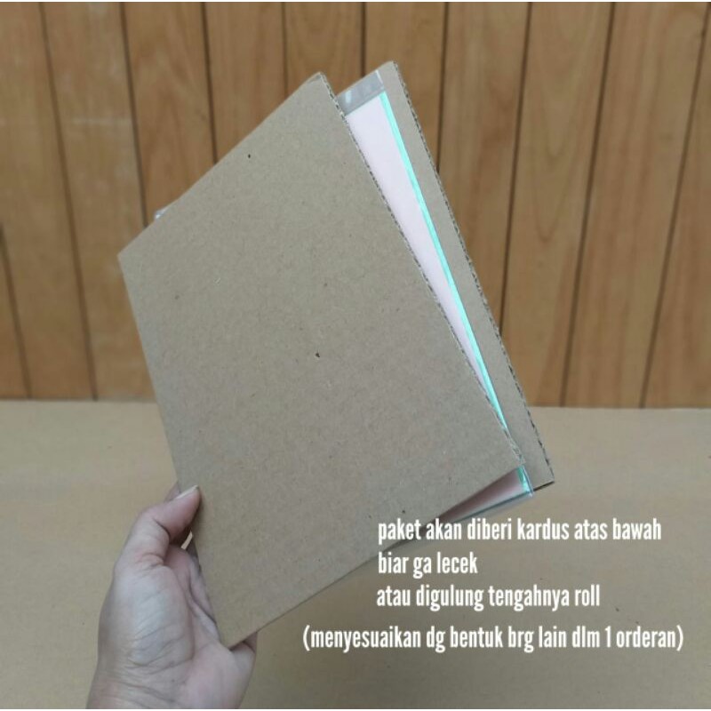 kertas warna sebanyak 5 lembar
