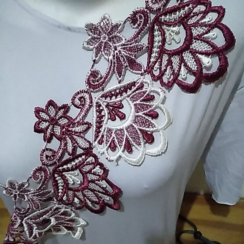 renda aplikasi baju wanita.per meter