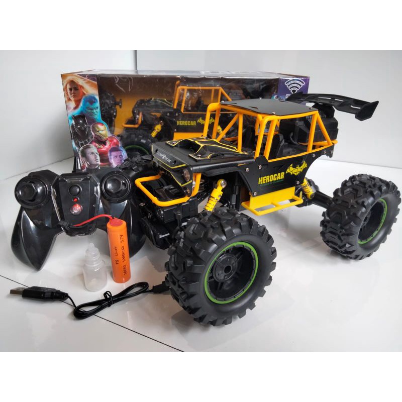 HERO CAR 1:14 RC Spray Effects Mobil Remote Control Rock Crawler Besar Body Alloy 2.4 GHz