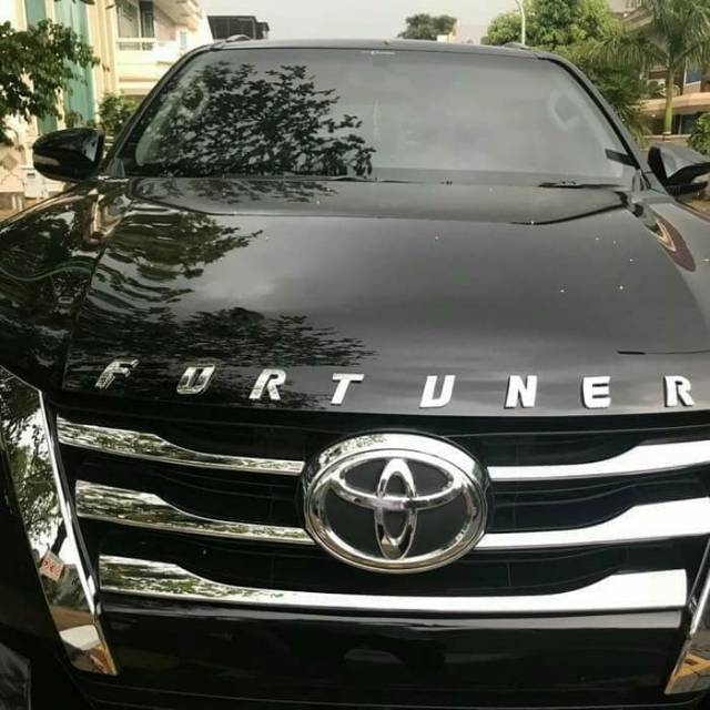 Engine Hood Emblem FORTUNER / Logo Fortuner / Logo Kap Mesin FORTUNER