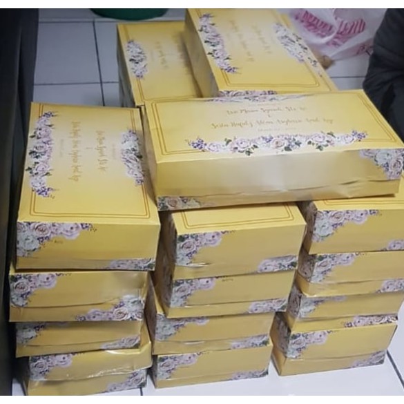 

Bridesmaid box besar C. Bridesmaid box murah. Box murah. Gift box. Box kado