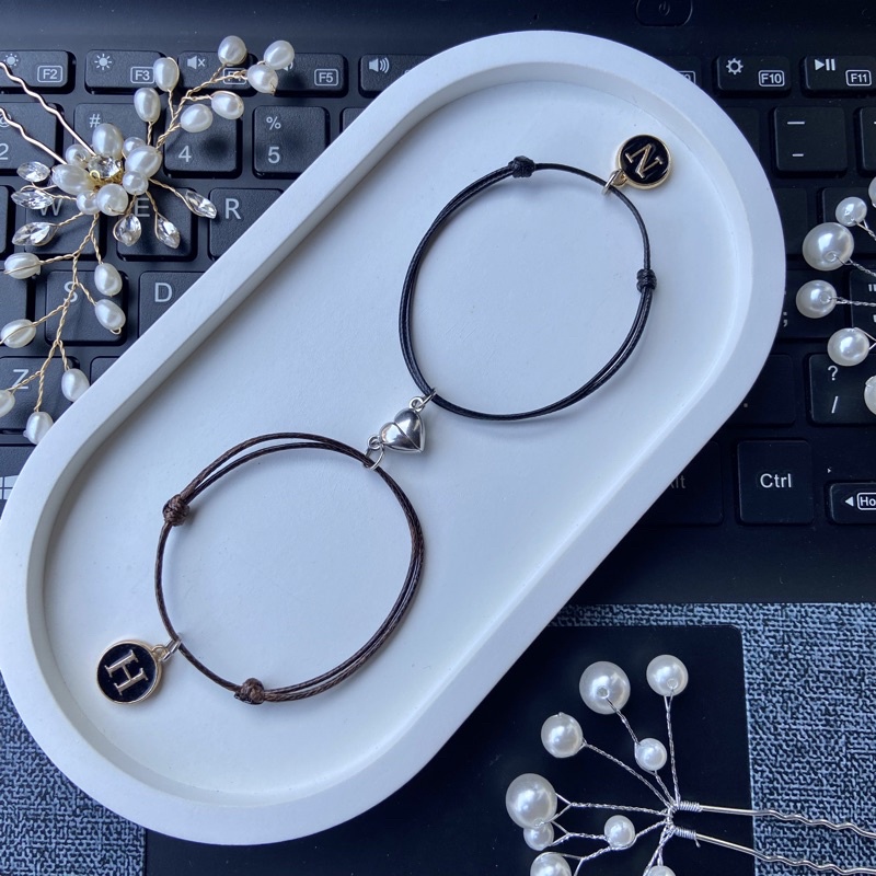 GELANG MAGNET LOVE COUPLE INISIAL EPOXY