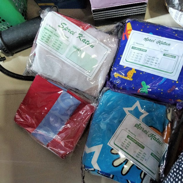 Sprei Resleting L Springbed / Busa Inoac Uk 180x200x25 Katun Disperse Sarung Kasur