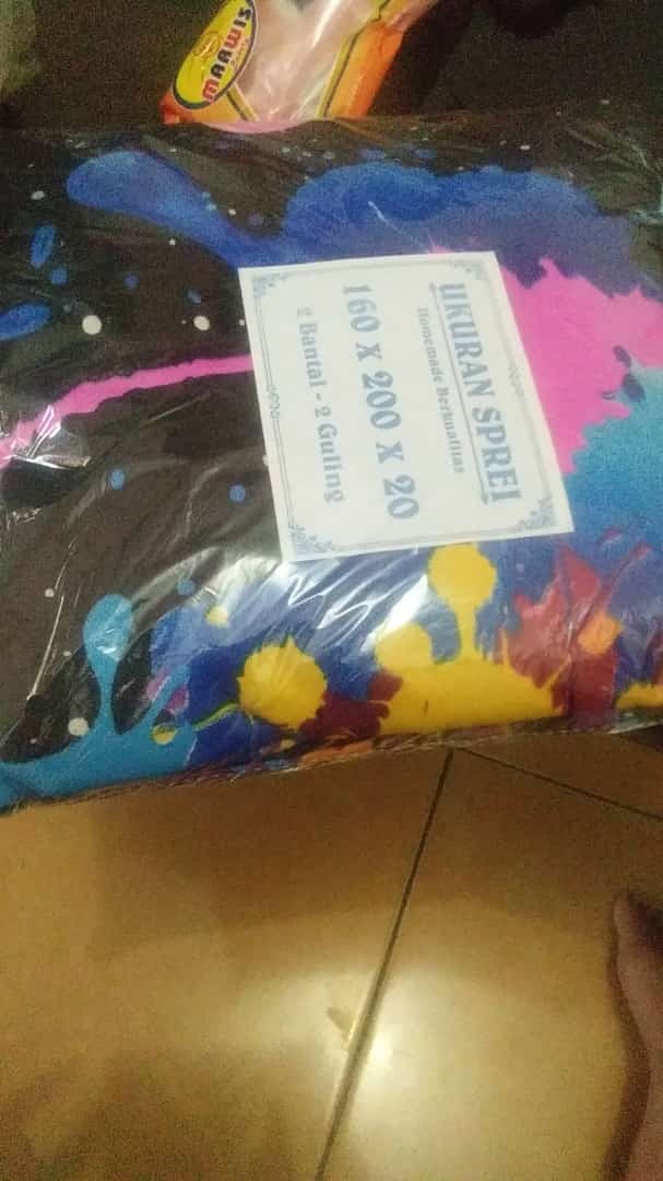 Sprei Homemade Motif Abstrak Paint