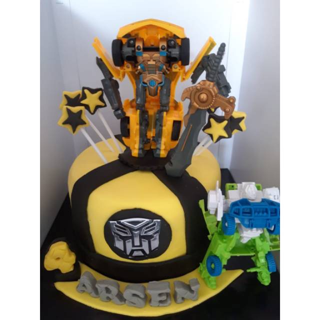 

Kue Ulang Tahun Bumblebee / Cake Ultah Bumblebee / Bumblebee Cake