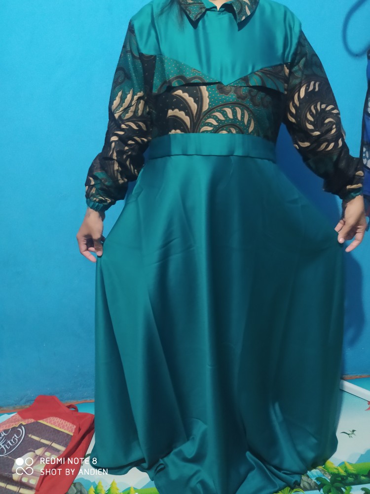 Couple Batik Family • Gamis Kombinasi Velvet Hijau • Couple Keluarga • Kebaya