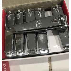 Gunting Kuku Ukuran Tanggung 5,5cm Merk 777 Stainless Steel Silver Kuat Rapi Metal Berbahan Besi Kuat Berkualitas Tajam Pemotong Kuku Nail Clippers Cleaning Clean Rapih Awet Tangan Kaki Three Seven Cut Berkualitas Murah Termurah Grosir Prakarya Malang