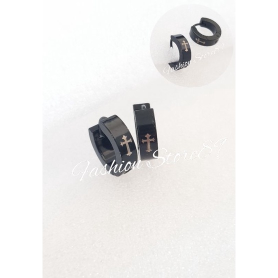 Ready Import Anting Jepit Ukiran Salib Titanium Black Pria Wanita tercantik fashion Impor Titanium