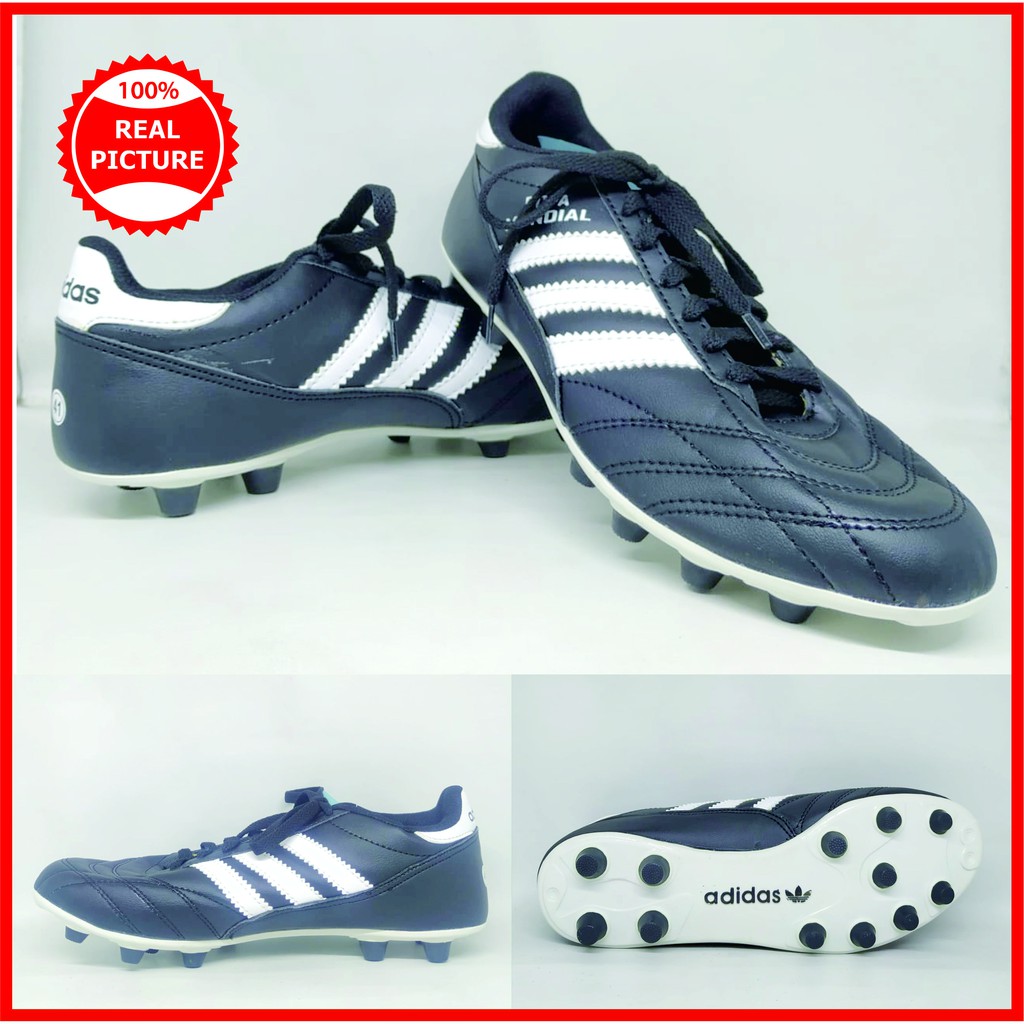 Sepatu Sepak Bola Adidas Terbaru