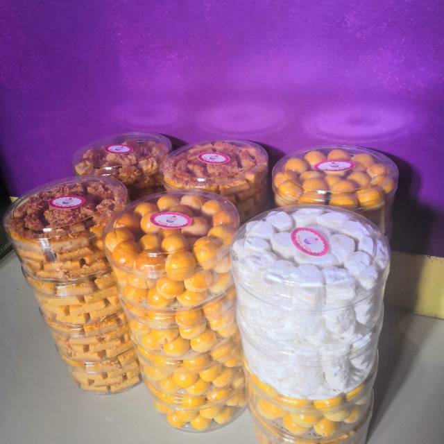 

Nastar. Castegel. Putri salju