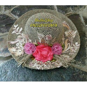 Topi Cewe / Topi Pantai / Topi Anyaman