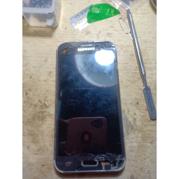 SAMSUNG J2 2015 MINUS LCD