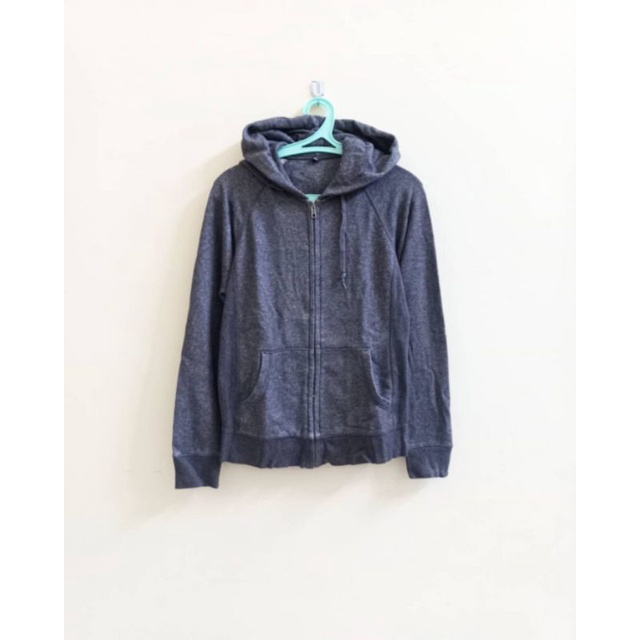 UNIQLO ZIP HOODIE THRIFT SECOND BASIC