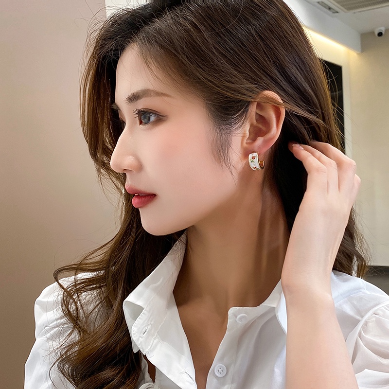 Anting Bentuk C Desain Bunga Tulip Gaya Korea