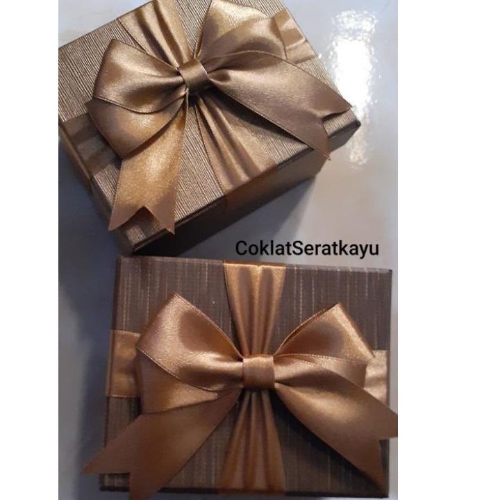 

BOX CANTIK SPECIAL HARDBOX KOTAK HADIAH HAMPERS COKLAT GOLD Bisa Custom Ukuran dan Warna 이