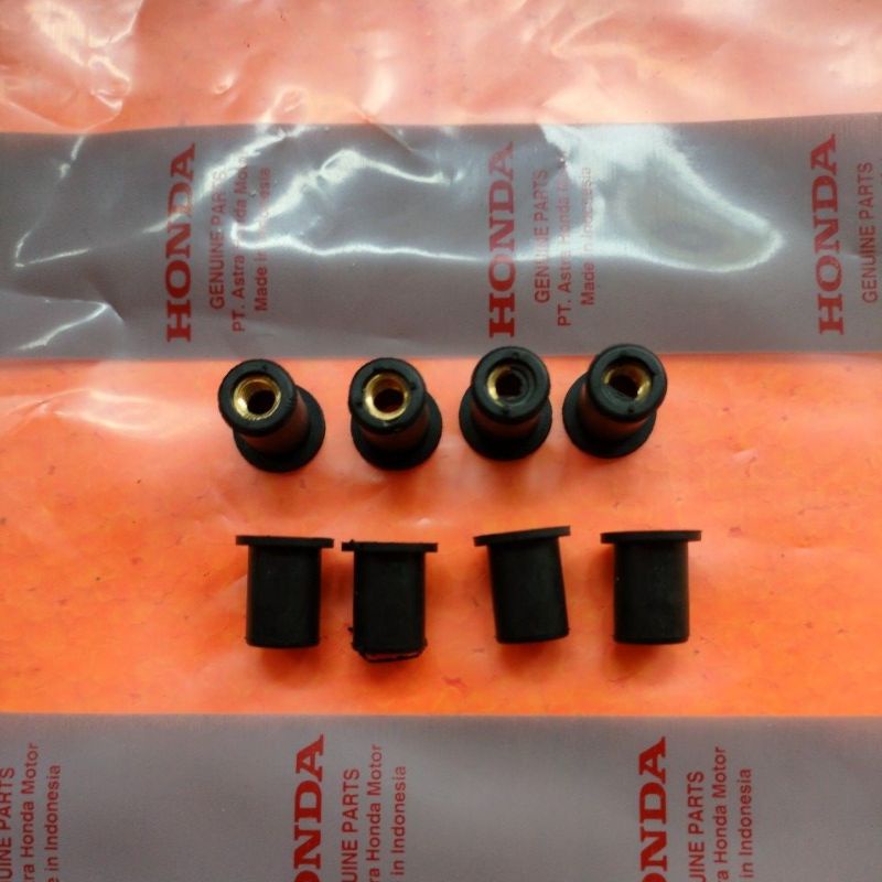 Mur karet winsil/ Mur dudukan baut visor HONDA PCX / ADV HONDA CBR150R CB150R SE CBR250R ORI