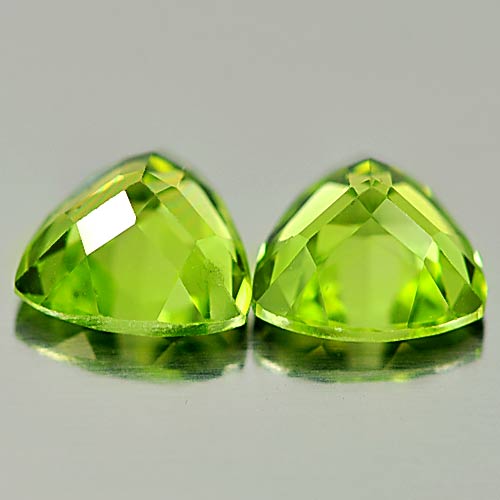 Matching Pair Trilliant Natural Green Peridot Unheated Untreated 1.71Ct PD808