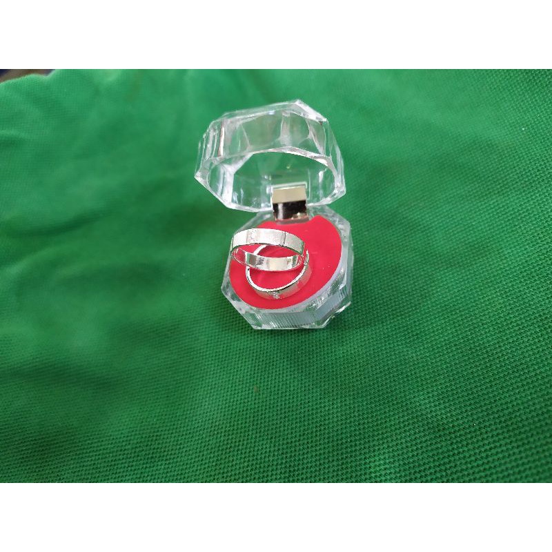 Cincin couple material perak asli murni. tidakmenghitam.