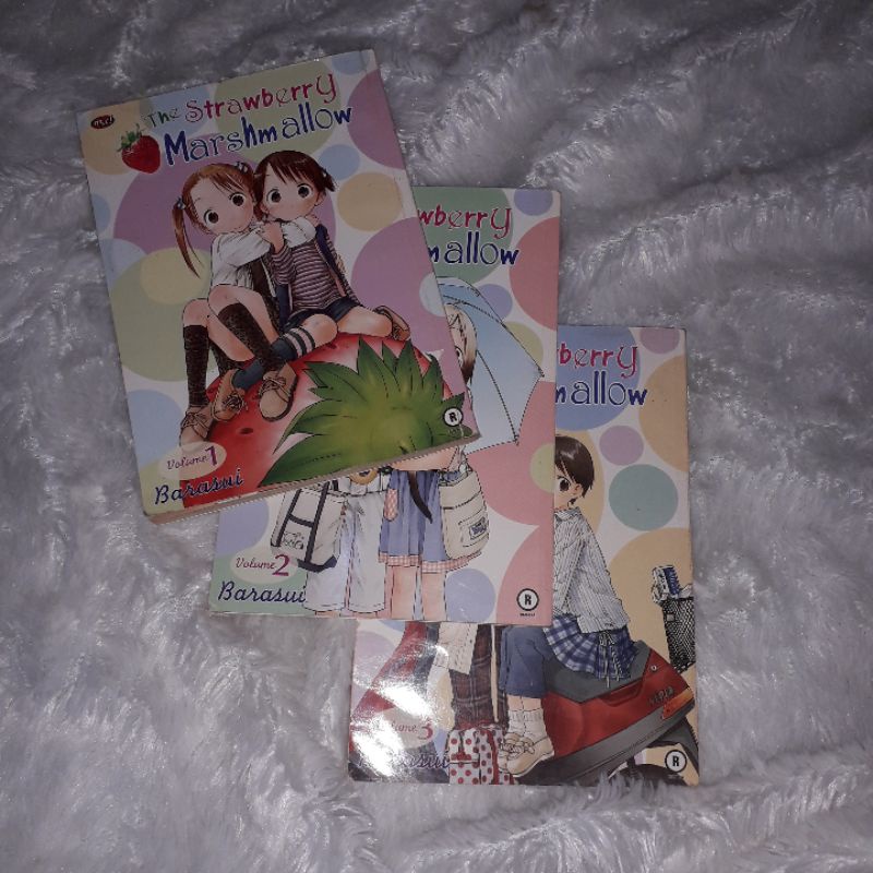 The Strawberry Marshmallow - KOMIK SET (Barasui)
