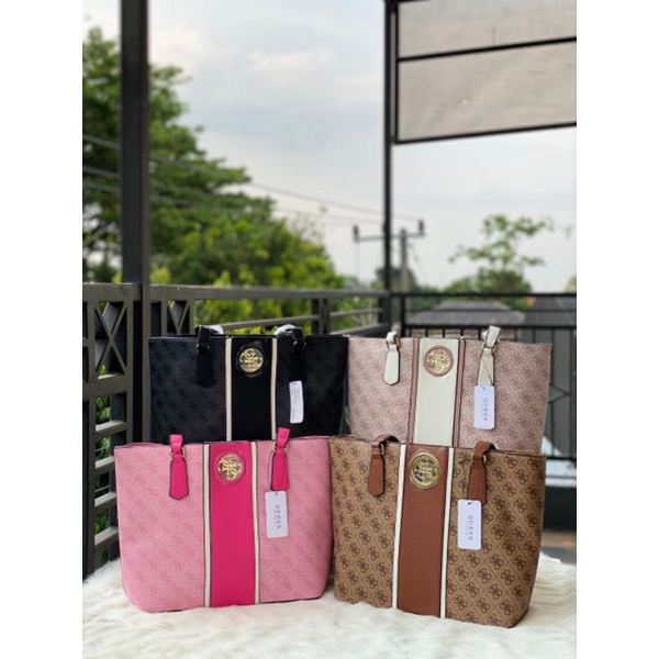 GUESSS Open Road Tote Bag