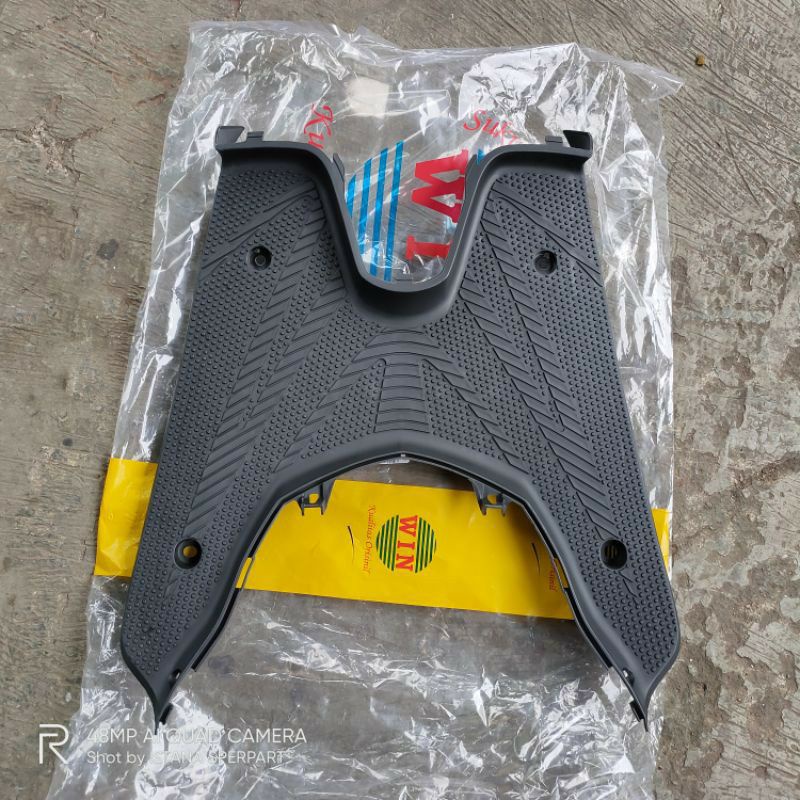 BORDES VARIO 110 KARBU DEK KAKI VARIO KARBU