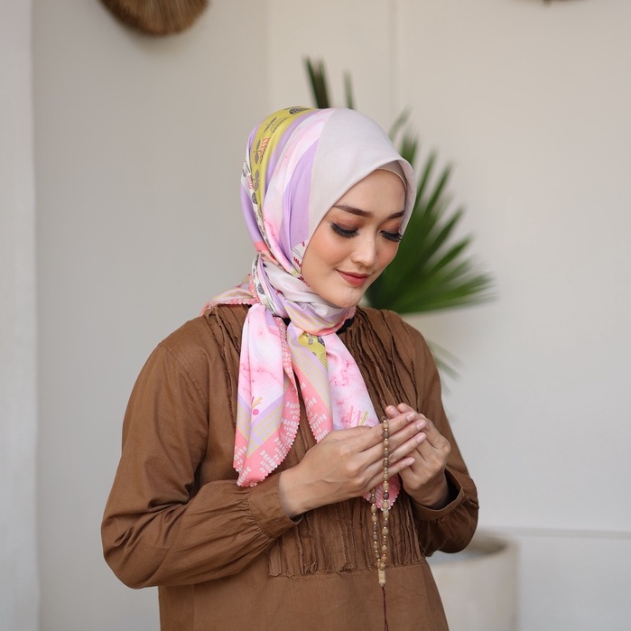 Hijab Segi Empat Printing | Tender | WLO Hijab | Levelscarves