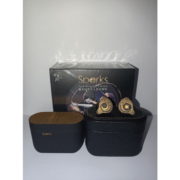 Moondrop Sparks second With Case