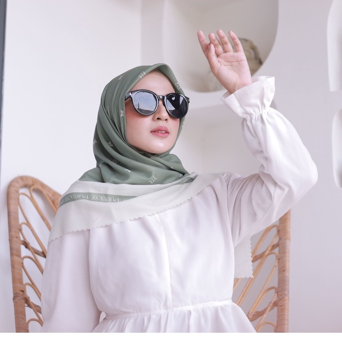 Zeeana - Monogram Series : Mint