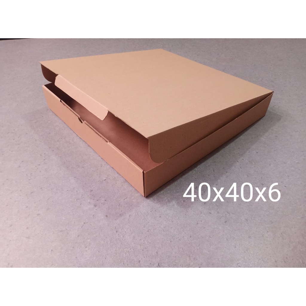 

RB (isi 10) Kardus 40x40x6 cm...Die Cut untuk kotak baju- Aksesoris- dll,