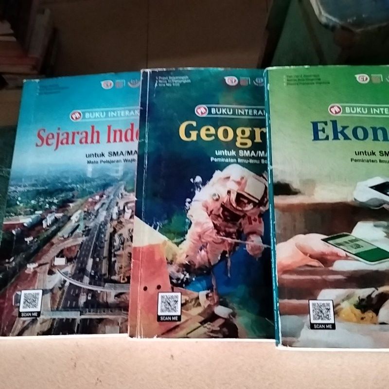 buku LKS ekonomi geografi sejarah Indonesia