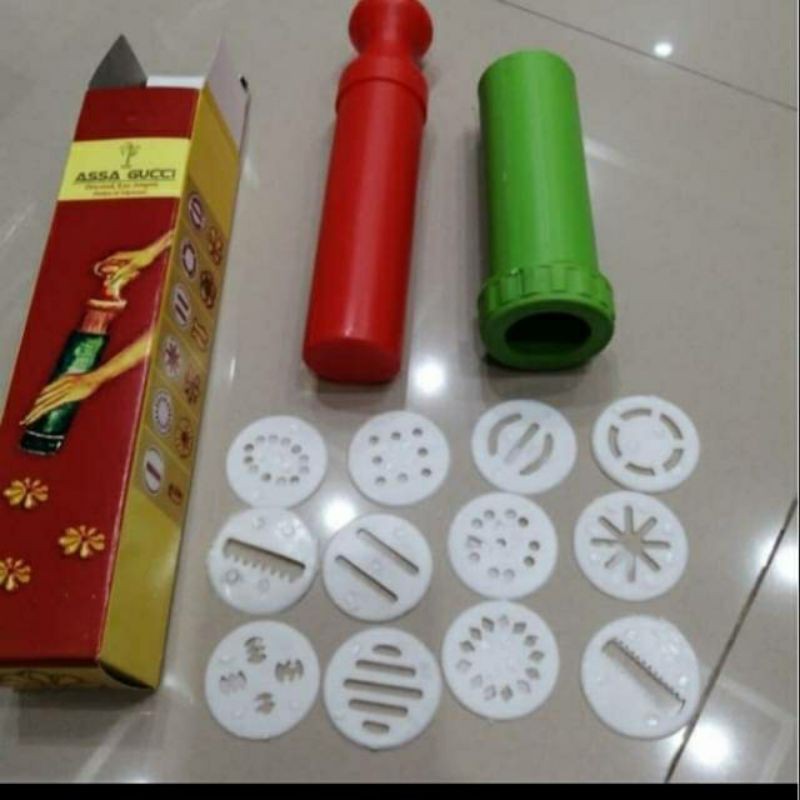 CETAKAN AKAR KELAPA PLASTIK /CETAKAN KUE SEMPRIT DORONG