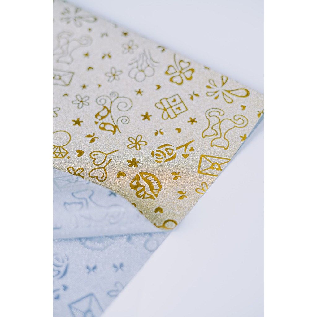 

Kertas kado kilap import 2 sisi GZ 697 B Gold