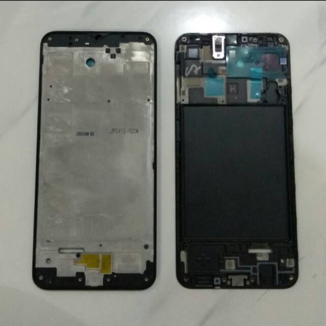 Samsung A20 Tatakan Frame LCD