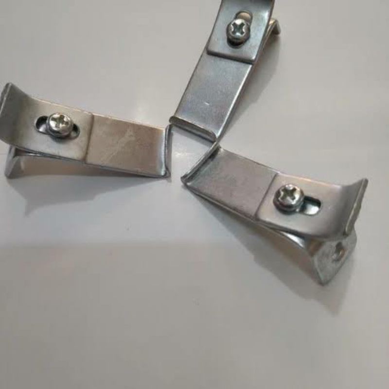 kaki cantolan besi gorden