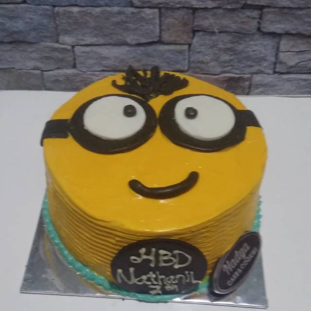 

Kue tart minion